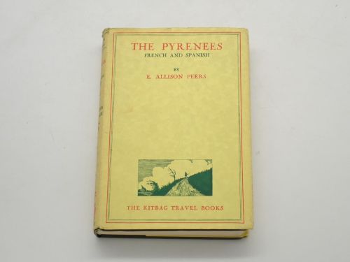 Portada del libro de The Kitbag Travel Books. The Pyrenees, french and spanish