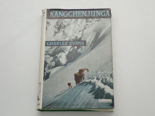 Portada del libro de Kangchenjunga. El pico no hollado