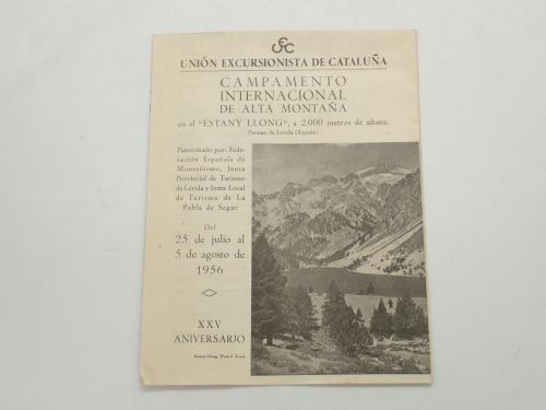 Portada del libro de Unión Excursionista de Cataluña. Campamento Internacional de Alta Montaña en el Estany Llong, a 2.000...