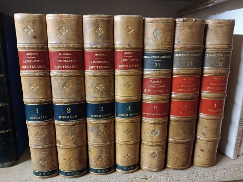 Portada del libro de Comentarios a la legislación hipotecaria. 2ª edición