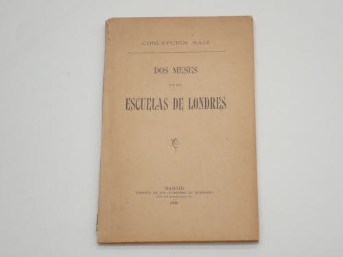 Portada del libro de Dos meses por las escuelas de Londres [DEDICATORIA MANUSCRITA DE LA AUTORA]