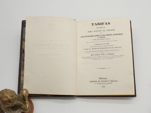 Portada del libro de Tarifas perpetuas para hallar el importe de los sueldos, pres, salarios, haberes y abonos por años meses...