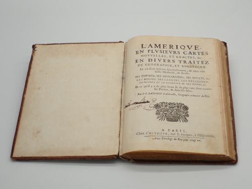 Portada del libro de L'Amerique en plusieurs cartes nouvelles, et exactes, &c. en divers traitez de geographie, et d'histoire....