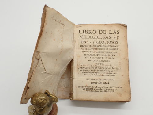 Portada del libro de Libro de las milagrosas vidas, y gloriosos triunfos de las dos apostólicas columnas del el Augusto Reyno...