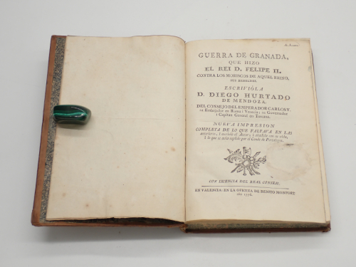 Portada del libro de Guerra de Granada, que hizo el rei D. Felipe II contra los moriscos de aquel reino, sus rebeldes [...]...