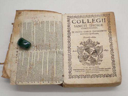 Portada del libro de Collegii Sancti Thomae Complutensis. In octo libros physicorum Aristotelis Quaestiones. Secunda editio