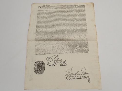 Portada del libro de Navarra. Nos el licenciado don Gonzalo Fernández de Cordova, cavallero del Orden de Alcántara, sumiller...