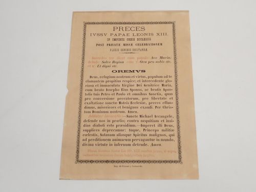 Portada del libro de Preces iussu Papae Leonis XIII. In omnibus orbis ecclesiis post private missae celebrationem flexis...