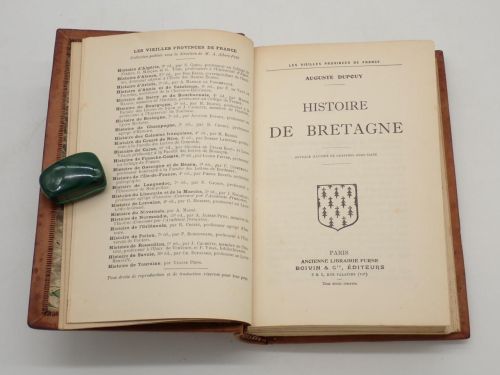 Portada del libro de Histoire de Bretagne. 9ª edición.