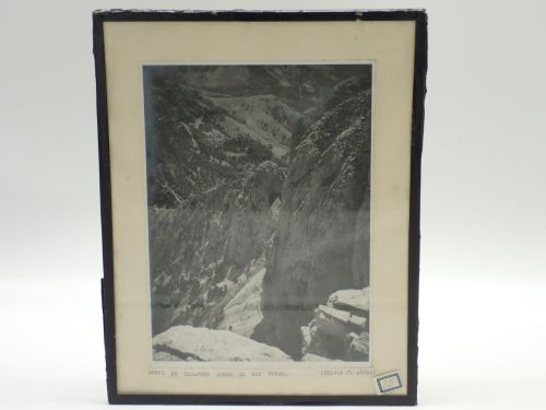 Portada del libro de Corte de Ezcaurre sobre el río Veral [FOTOGRAFÍA ORIGINAL MONTADA SOBRE CARTULINA Y ACRISTALADA]